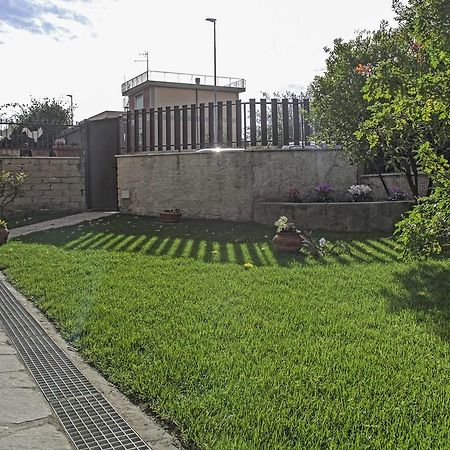 Il Giardino Dell'Eden Bed & Breakfast Acilia Dış mekan fotoğraf