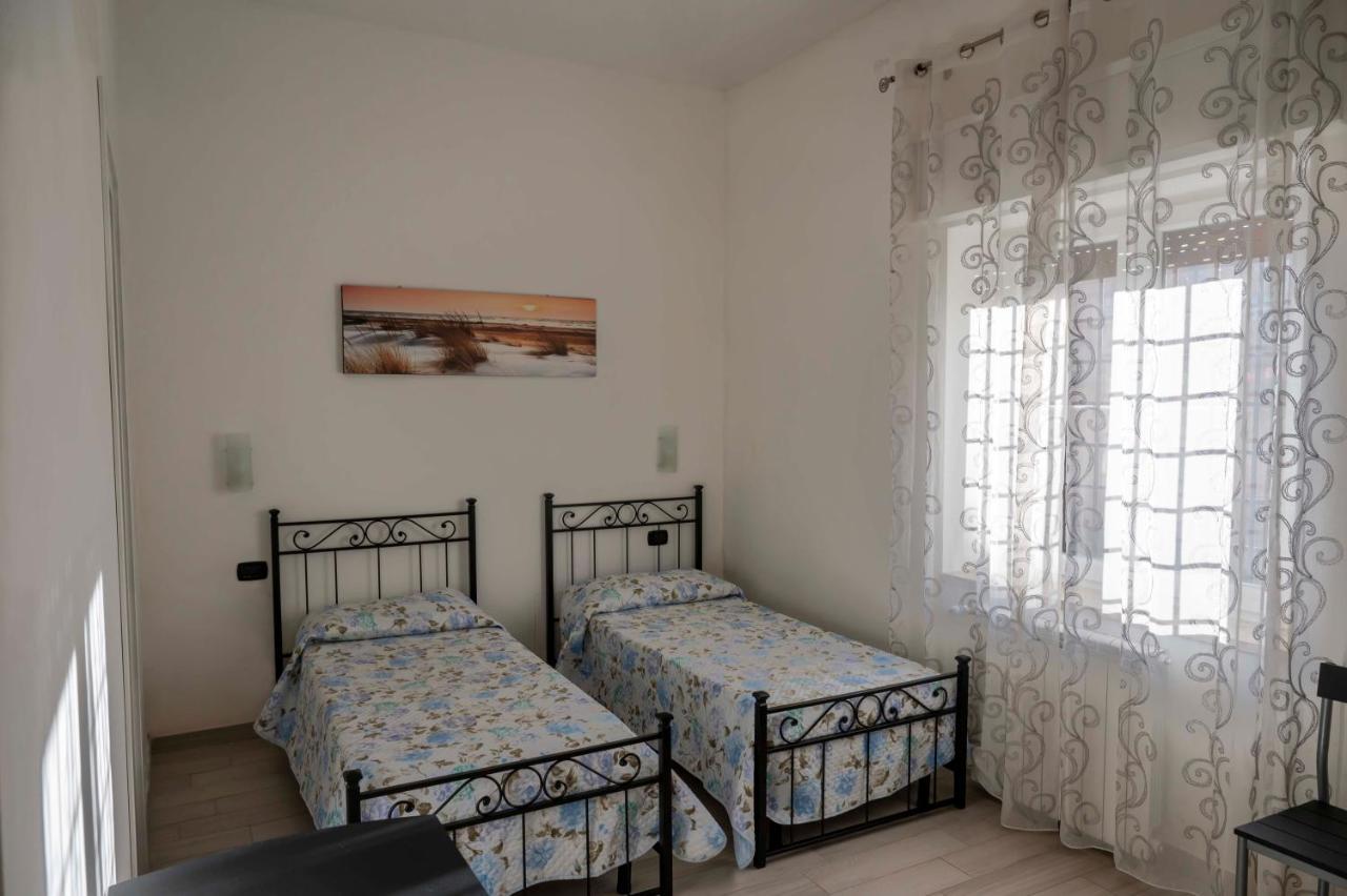 Il Giardino Dell'Eden Bed & Breakfast Acilia Dış mekan fotoğraf
