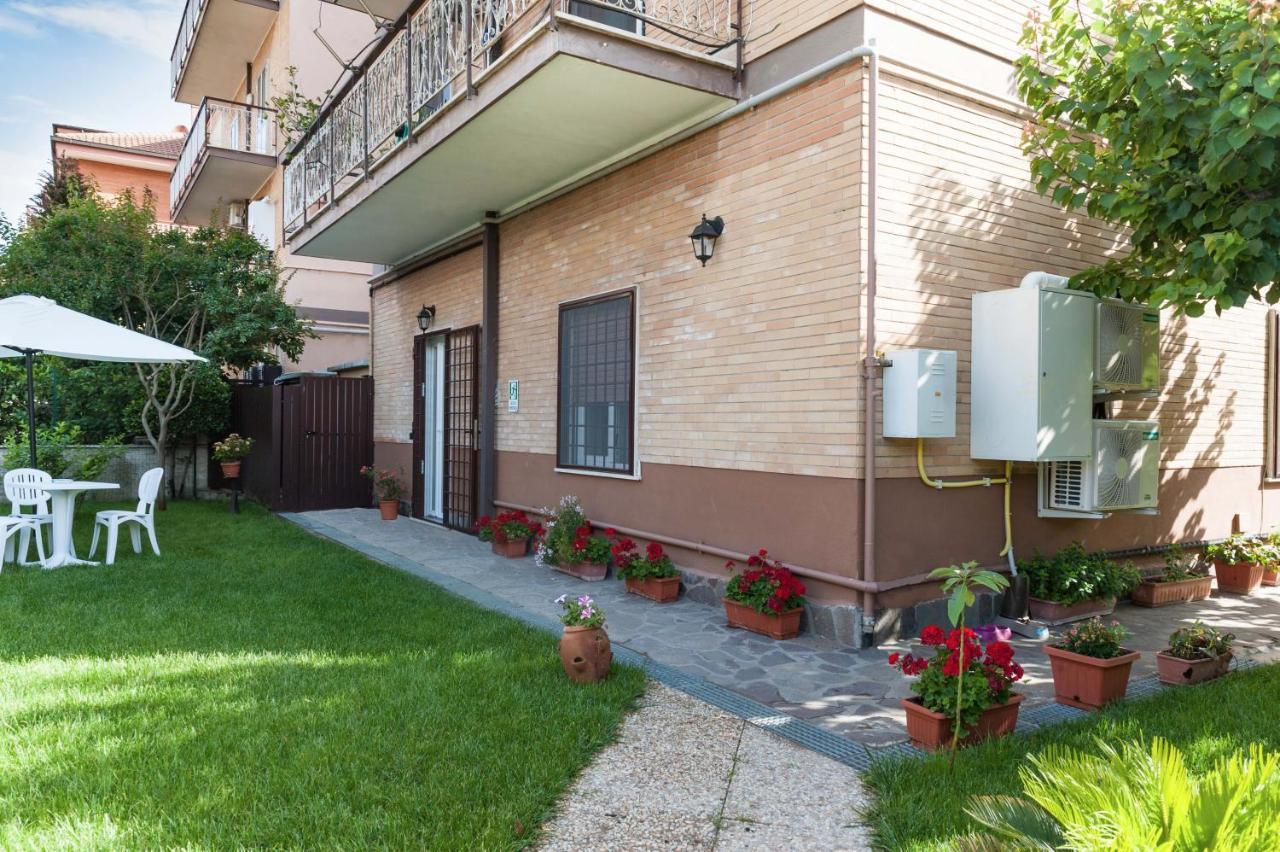 Il Giardino Dell'Eden Bed & Breakfast Acilia Dış mekan fotoğraf
